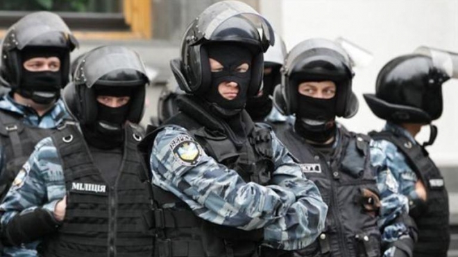 Последние новости из Киева: бойцы "Беркута" покинули расположение части
