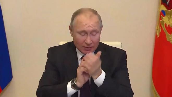 Путин заявил, что российские чиновники лечат ковид отечественными препаратами