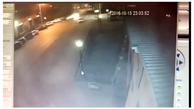 В Перми водитель протаранил несколько припаркованных авто (видео)