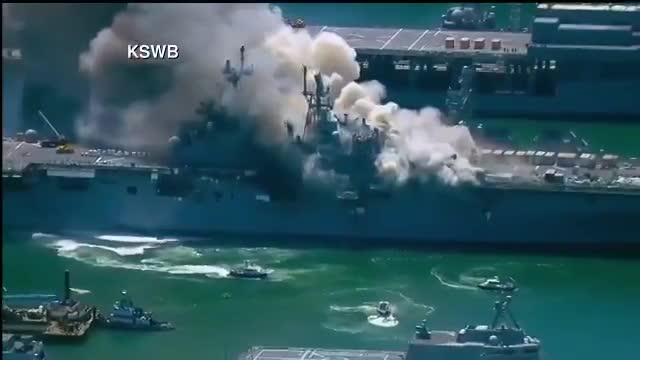 Число пострадавших при пожаре на десантном корабле в США достигло 59