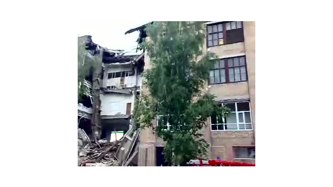 В Кемерово при обрушении здания пострадало шесть заключенных
