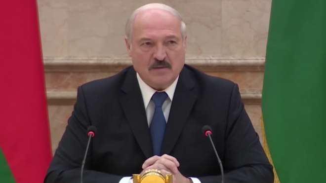 Лукашенко настаивает, что договорился с Путиным по поставкам нефти
