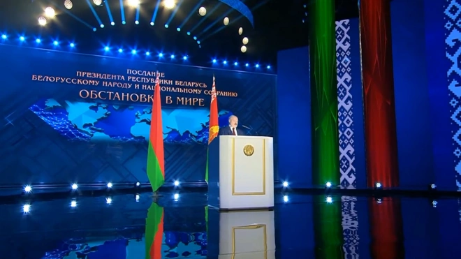 Лукашенко: Западу важно "утопить в крови российско-украинское братство"