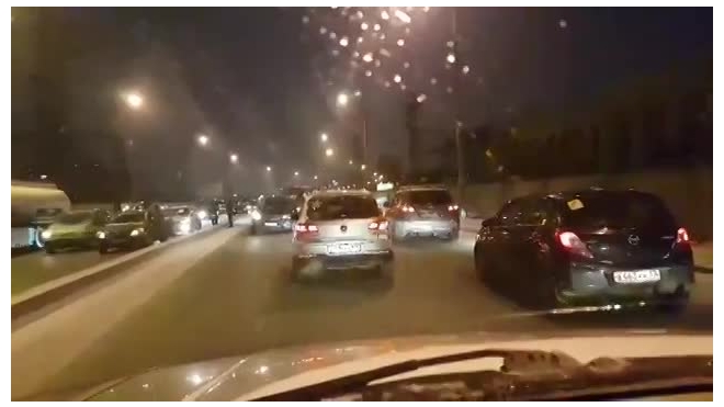 Видео: на Витебском проспекте произошло ДТП с семью автомобилями