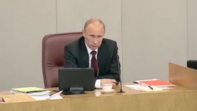 Скандал в Госдуме: Депутаты вышли из зала во время выступления Путина