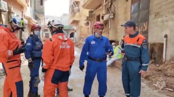 Российские спасатели извлекли из-под завалов в Ливии тела пяти погибших