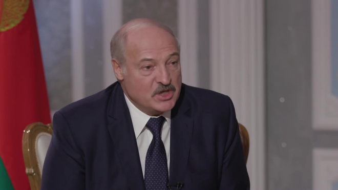 Лукашенко пожаловался на прессующую и завинчивающую гайки Россию
