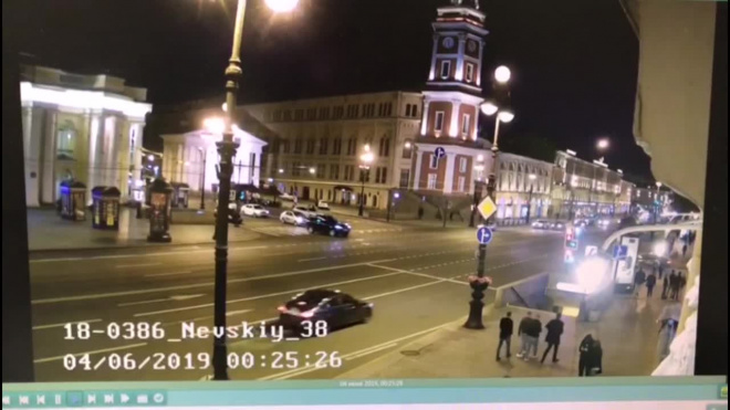 Появилось видео тройного ДТП на Невском проспекте 