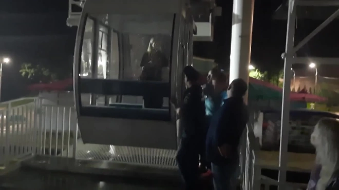 В Смоленске эвакуировали отдыхающих с колеса обозрения