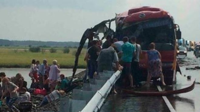 Выживший в смертельном ДТП в Хабаровском крае водитель автобуса рассказал, что произошло на трассе