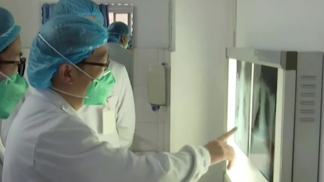 В Ухане закрыли первую больницу для заражённых коронавирусом