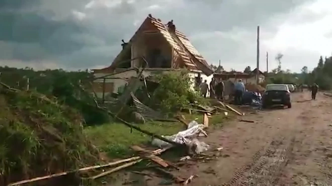 Из-за урагана в Тверской области погибли три человека