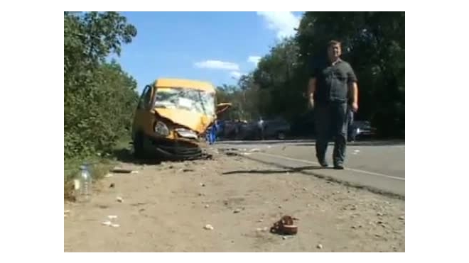 В Москве перевернулось маршрутное такси – 7 пострадавших
