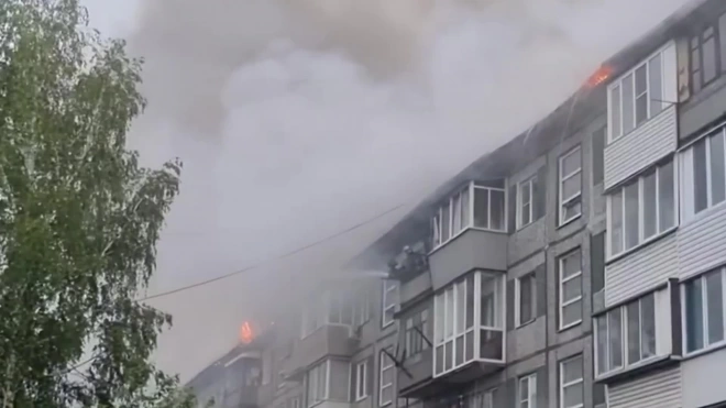  Омске произошел пожар в жилом доме на площади 1,8 тыс. кв. м