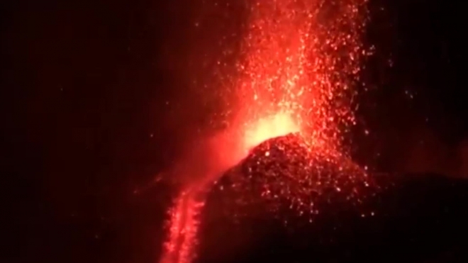 Видео из Сицилии: вулкан Этна проснулся
