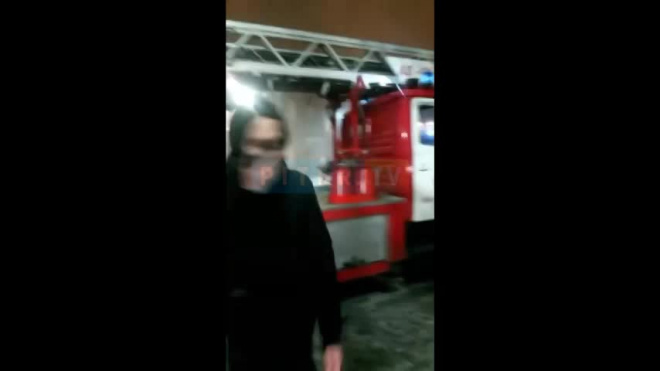 Пожар на складе в Петербурге удалось потушить спустя 3 часа