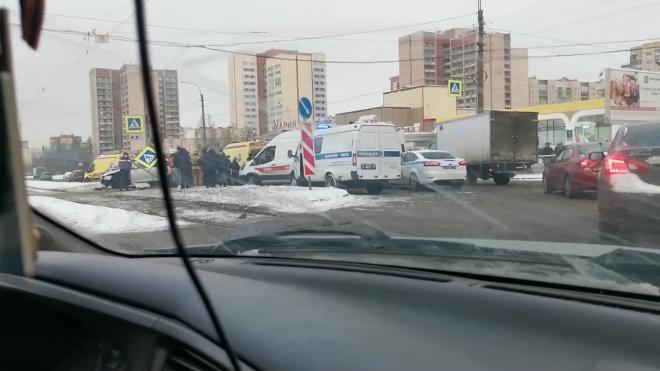 В результате ДТП на Бухарестской пострадали три пешехода