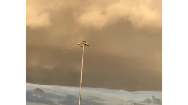 Небо над КАД в Ломоносовском районе украсила радуга