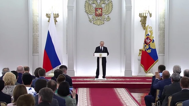 Путин поблагодарил депутатов Госдумы VII созыва за работу