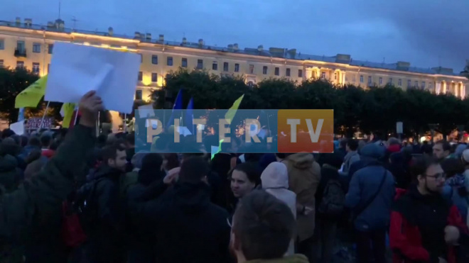 Митинг против фальсификаций на выборах в Петербурге закончился через час 