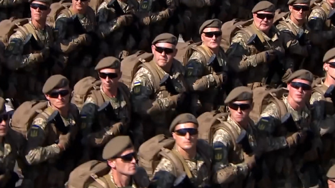 Зеленский упразднил в армии Украины прапорщиков и отказался от полков