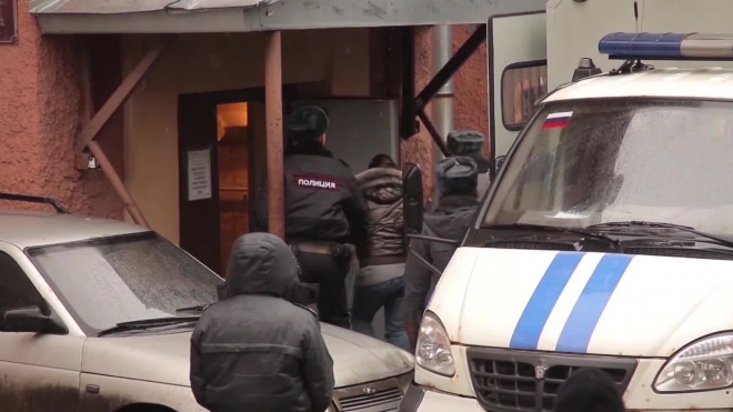 В Петербурге майор полиции выстрелил себе в голову из табельного оружия на рабочем месте