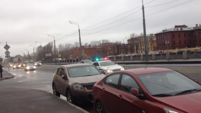 Автомобилисты: движение по городу частично закрыто из-за прибытия президента России