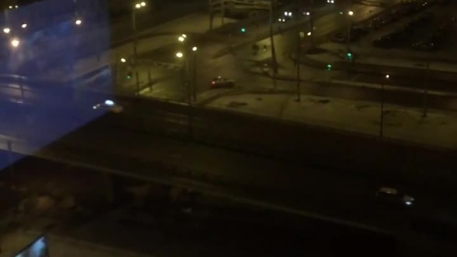 Видео: В Петербурге водителя-лихача задерживали со стрельбой
