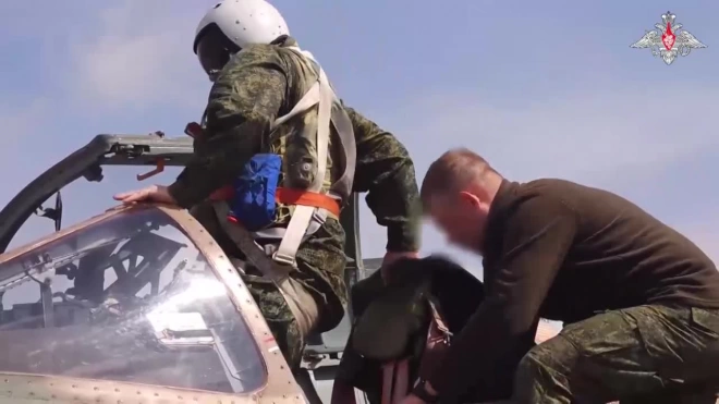 Российские Су-25 нанесли удар по технике ВСУ на Донецком направлении