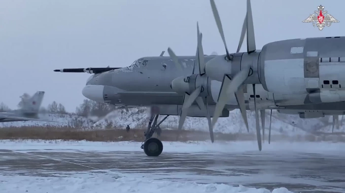 Ракетоносцы Ту-95МС России и бомбардировщики 