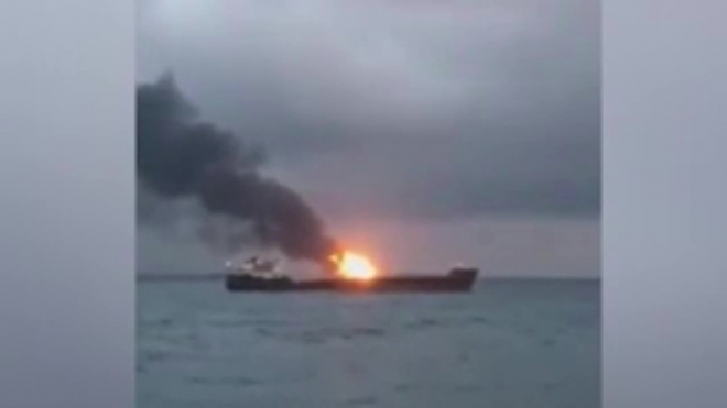 Пожар в Керченском проливе: Что стало известно к утру