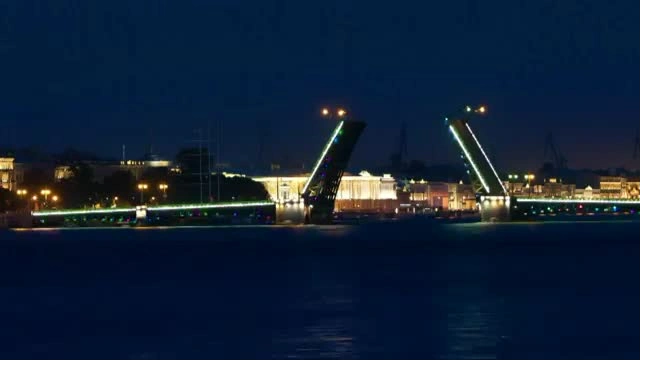 По Дворцовому мосту в ближайшие выходные проехать не удастся
