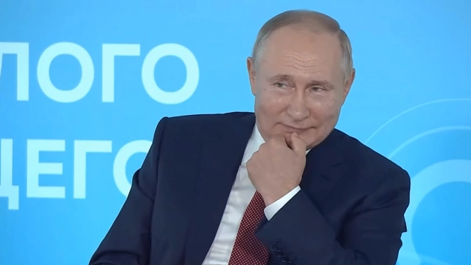 Школьник поправил Путина в вопросе по истории на открытом уроке во Владивостоке