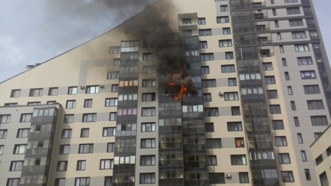 В "Балтийской жемчужине" выгорело несколько этажей новостройки