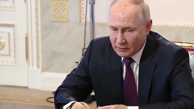 Путин отметил роль миротворцев РФ в урегулировании обострения в НКР