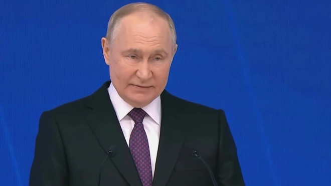 Западу вместо России нужно угасающее пространство, заявил Путин