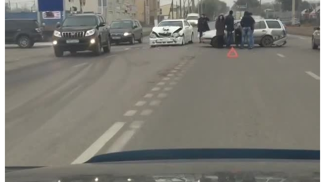 Появилось видео жесткого ДТП на улице Ермекова в Караганде