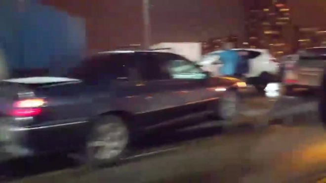 Видео: в страшной аварии на Володарском мосту пострадали  женщина и девочка-подросток