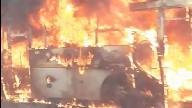В Подмосковье под Подольском дотла сгорел пассажирский автобус