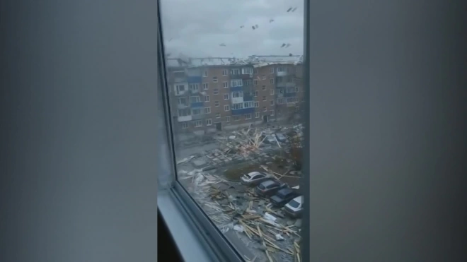 Несколько районов Красноярского края пострадали от штормового ветра
