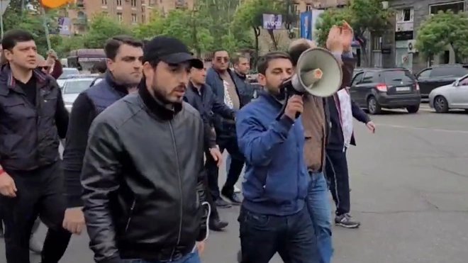 Армянская оппозиция возобновила протестные акции с требованием отставки Пашиняна