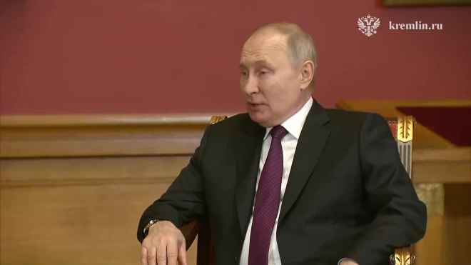 Путин и Пашинян проводят двустороннюю встречу в рамках неформального саммита СНГ