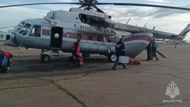 В Бурятии пострадавших при опрокидывании вездехода эвакуируют на вертолете