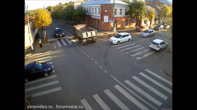 Чёртов перекрёсток в Серпухове.