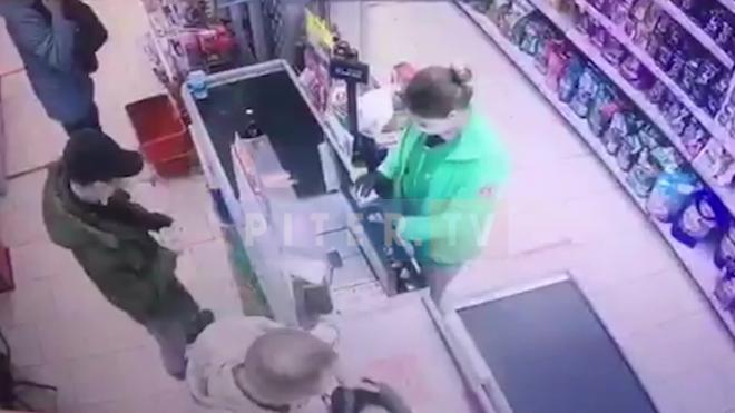 Мужчина пошел в магазин за спиртным после убийства своего сводного брата в Новом Девяткино