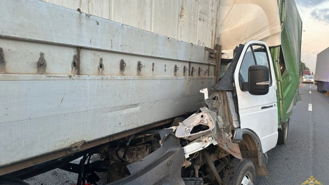 На Московском шоссе в аварии с грузовиками погиб 34-летний водитель