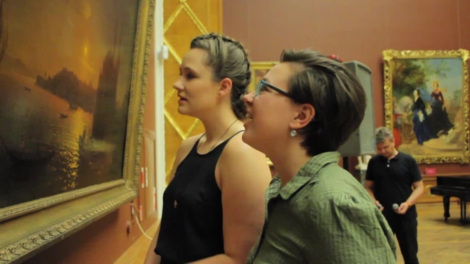 Потомки Айвазовского впервые вживую увидели картины предка