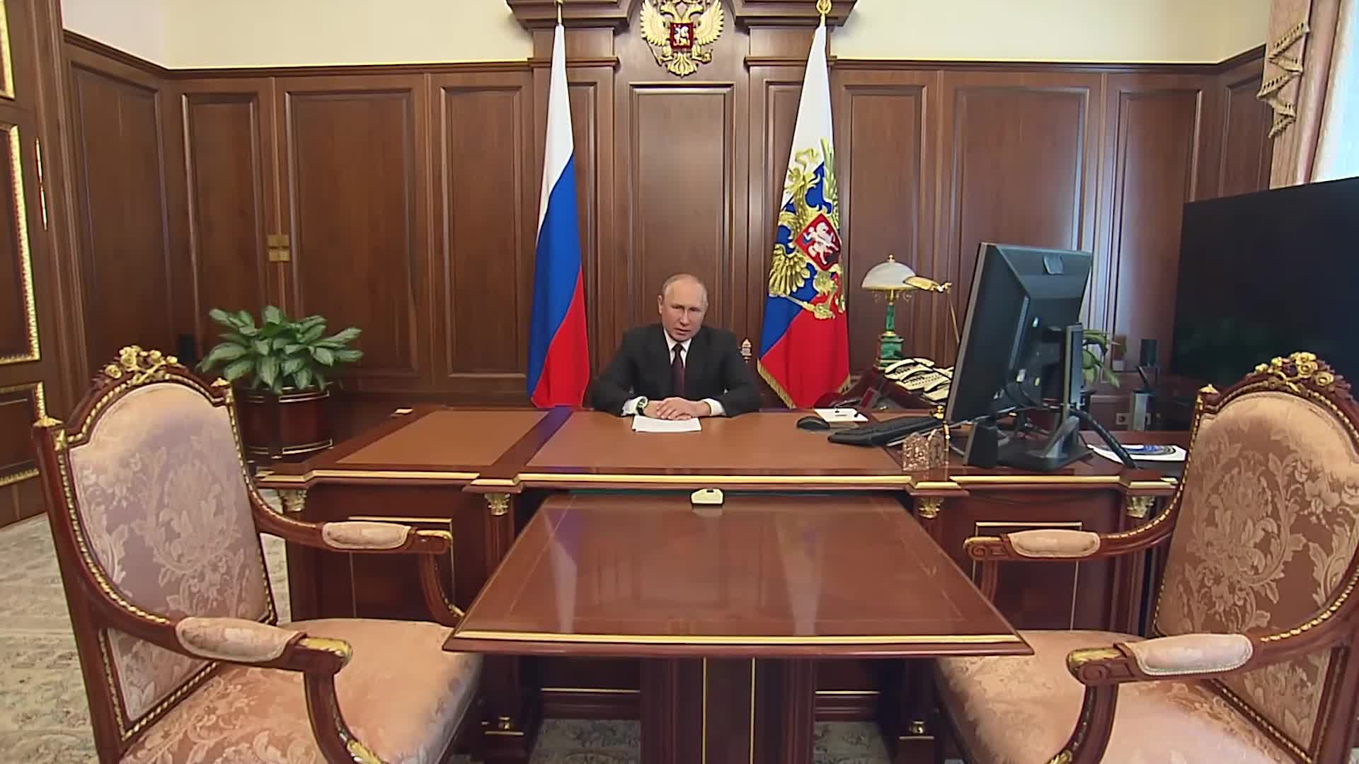 Пашинян и алиев встреча. Стол в кремле. Стол в кремле. Стол в кремле. Стол в кремле.