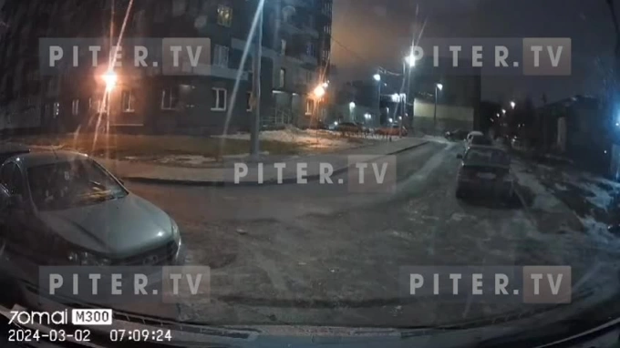 Появилось новое видео инцидента с беспилотником на Пискаревском проспекте