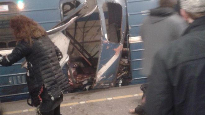 Появилось видео с места взрыва на станции метро Сенная площадь